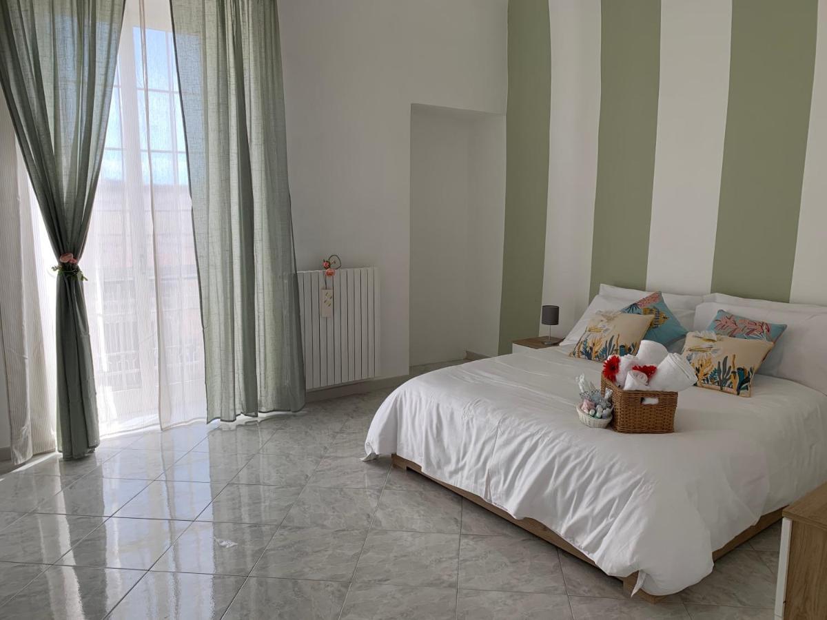 Camera - Torre Dell'Orologio Canosa di Puglia Zewnętrze zdjęcie
